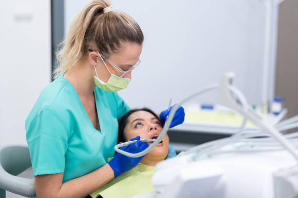 Best Emergency Tooth Extraction in Laurium, MI